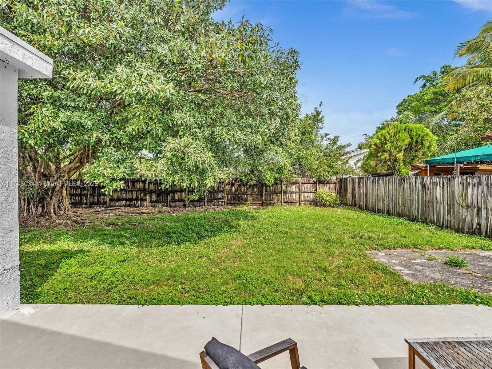 Small Image of 221 NORTH EAST 4TH ST, Hallandale Beach Number 29