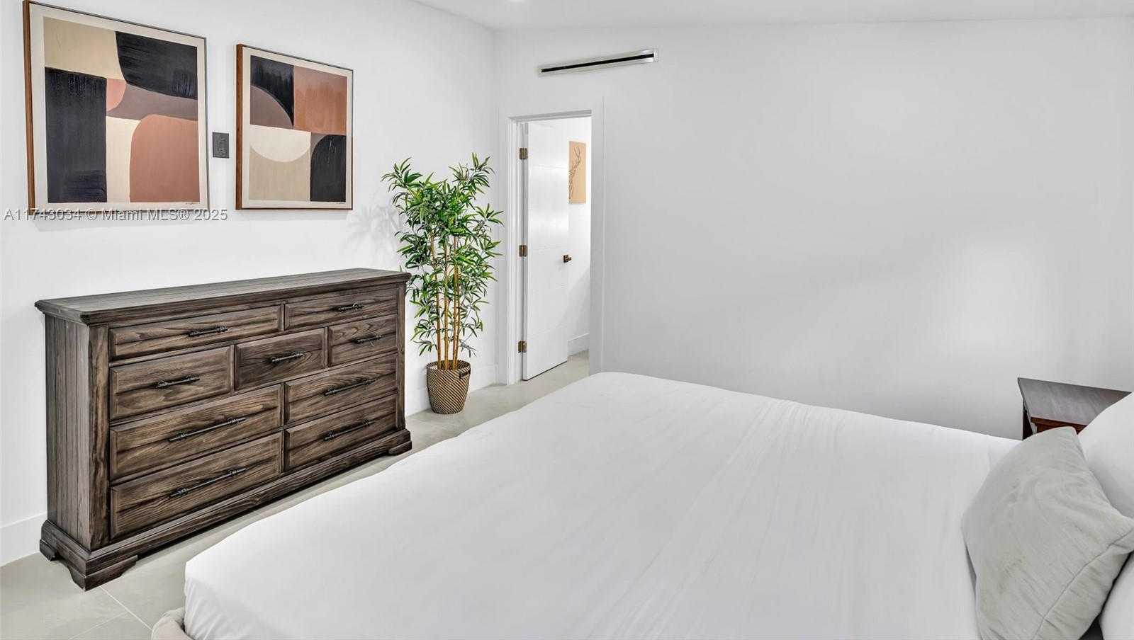Small Image of 221 NORTH EAST 4TH ST, Hallandale Beach Number 36