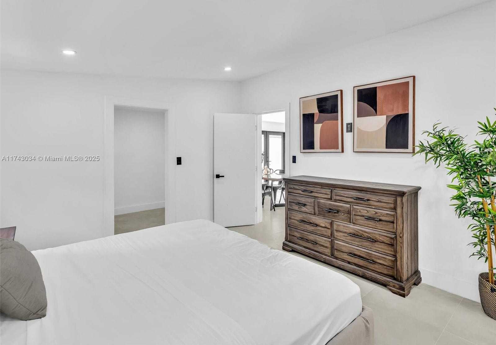 Small Image of 221 NORTH EAST 4TH ST, Hallandale Beach Number 37