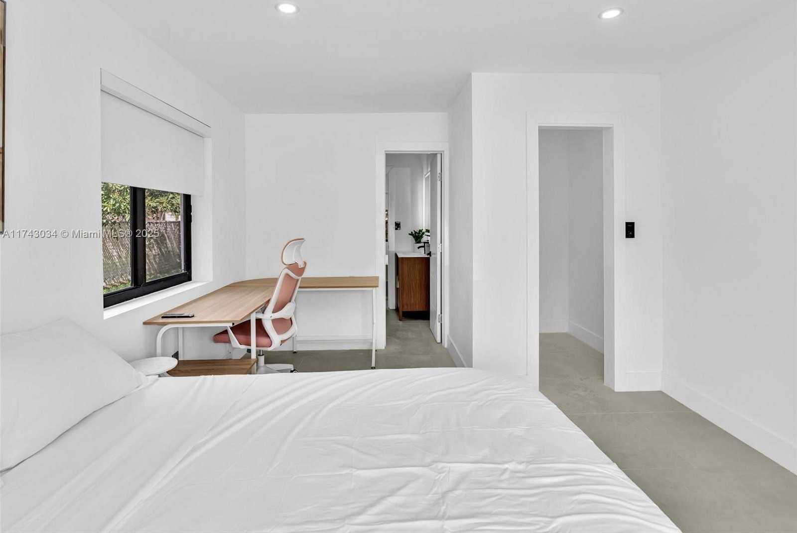 Small Image of 221 NORTH EAST 4TH ST, Hallandale Beach Number 49