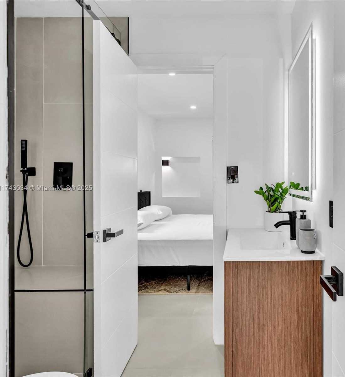 Small Image of 221 NORTH EAST 4TH ST, Hallandale Beach Number 51