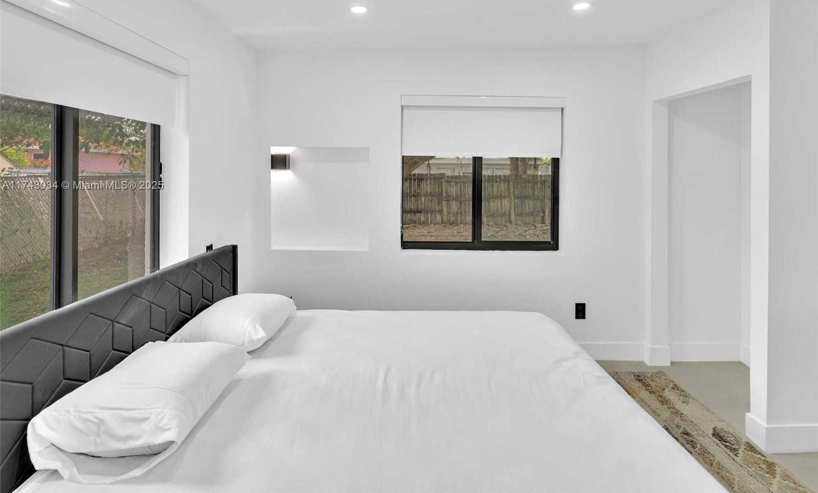 Small Image of 221 NORTH EAST 4TH ST, Hallandale Beach Number 54