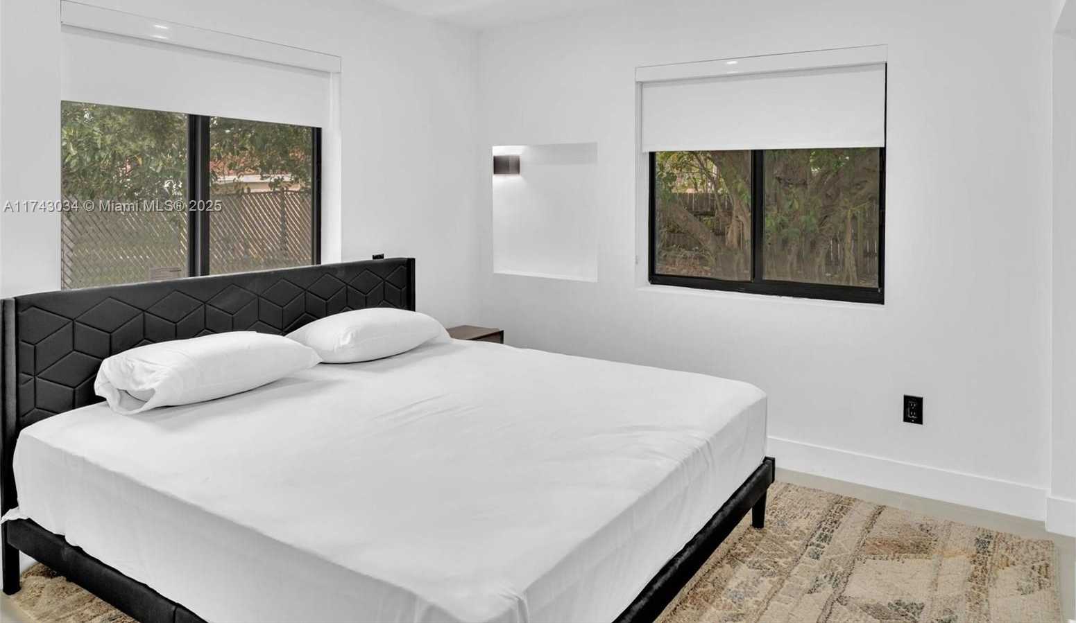 Small Image of 221 NORTH EAST 4TH ST, Hallandale Beach Number 55