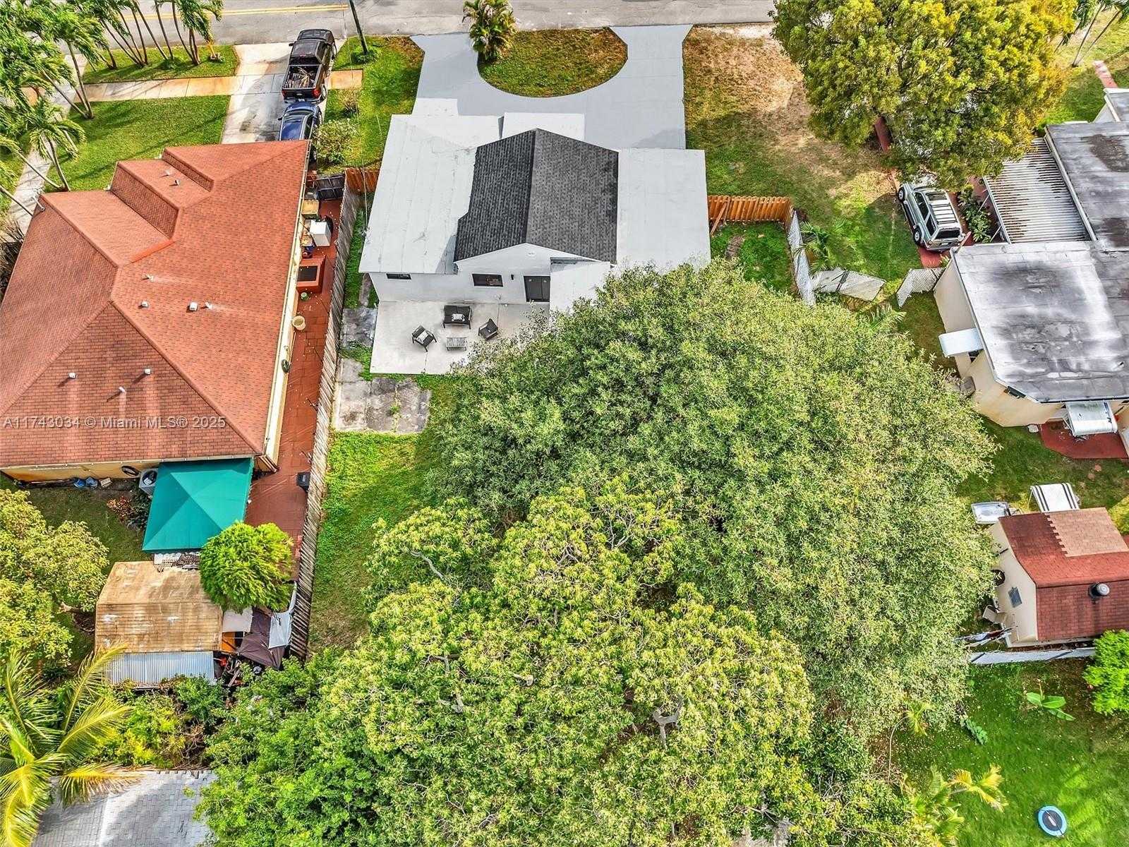 Small Image of 221 NORTH EAST 4TH ST, Hallandale Beach Number 58