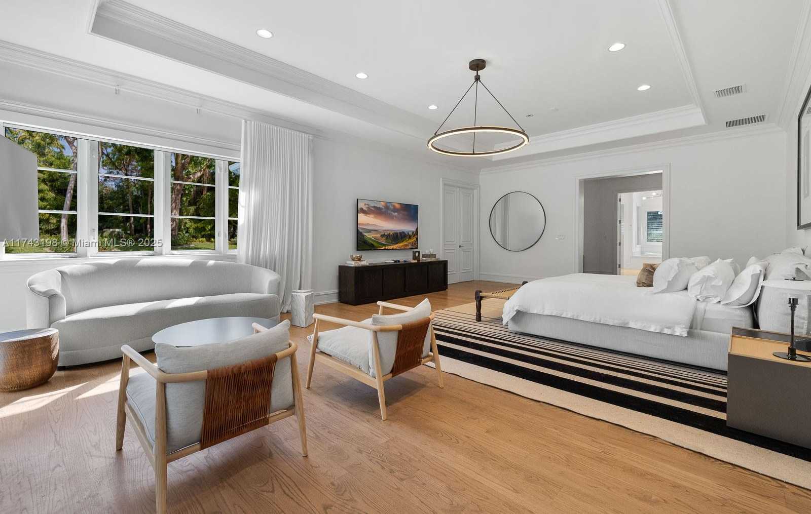 Small Image of 9001 BANYAN DR, Coral Gables Number 14