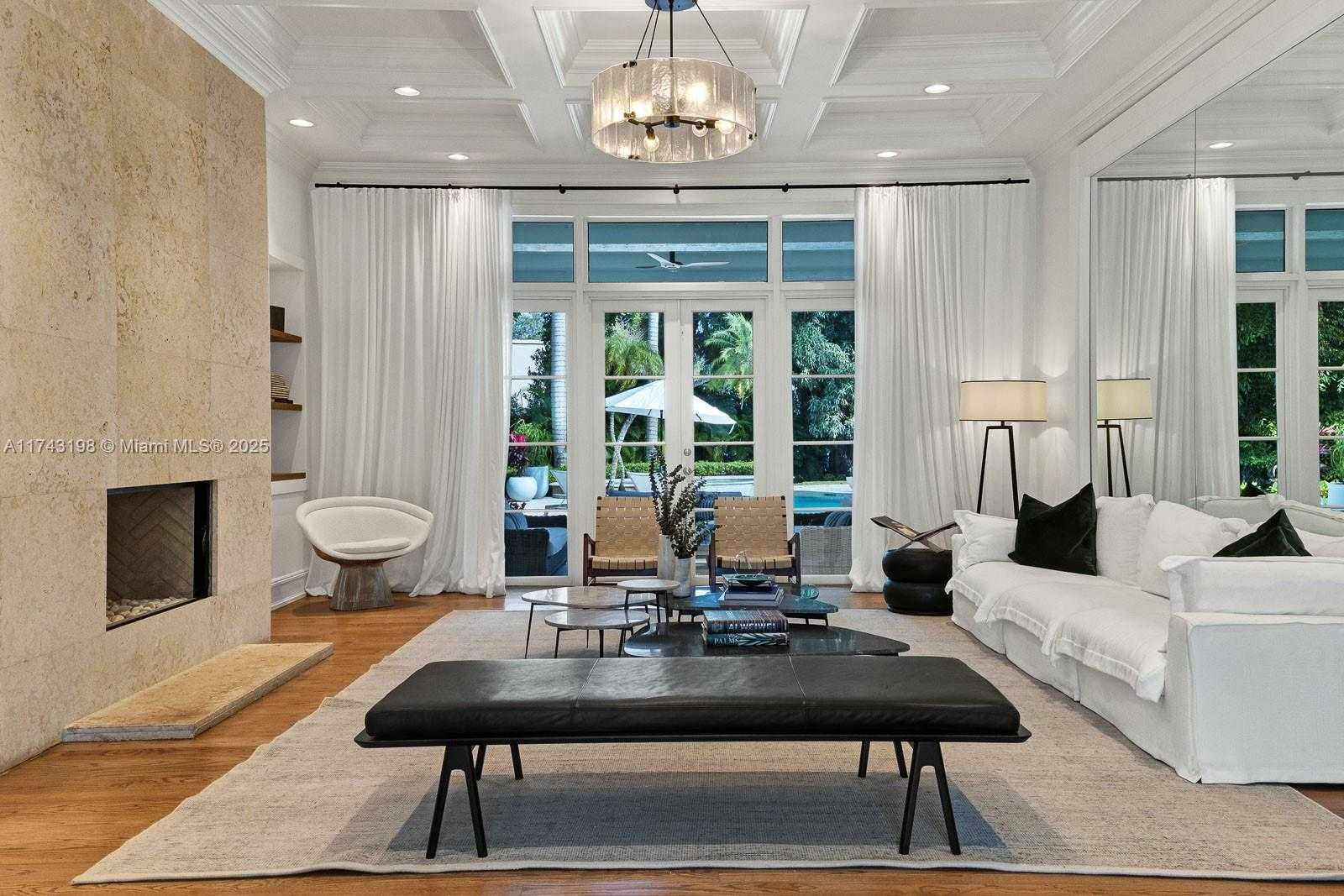 Small Image of 9001 BANYAN DR, Coral Gables Number 6