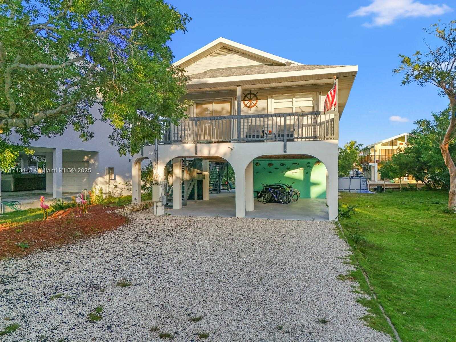 Small Image of 3635 TRADE WINDS ST, Big Pine Number 2