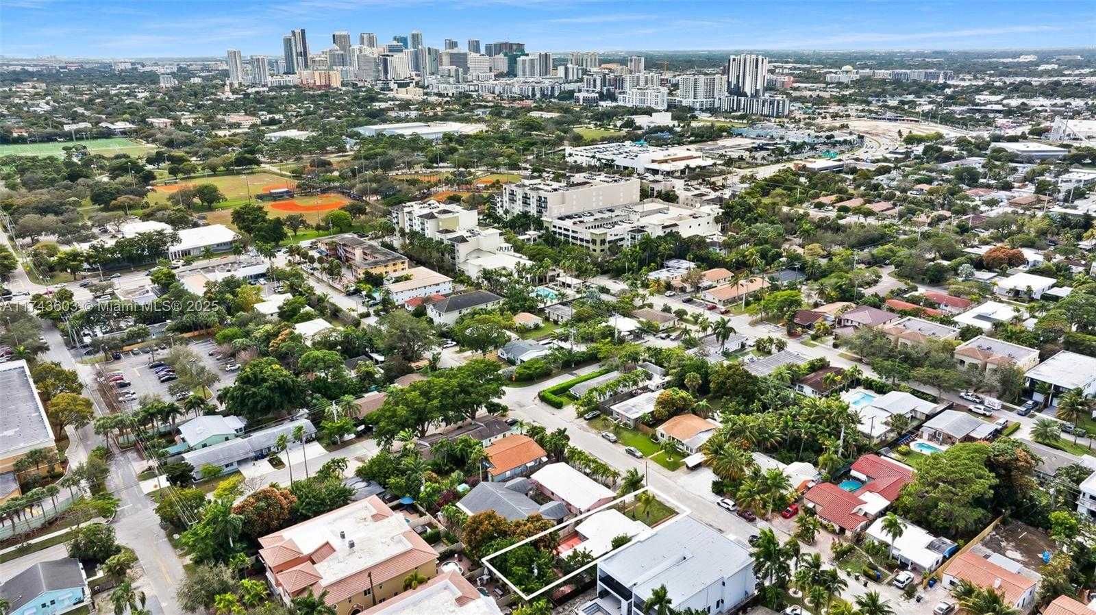 Small Image of 1114 NORTH EAST 13TH AVE, Fort Lauderdale Number 7
