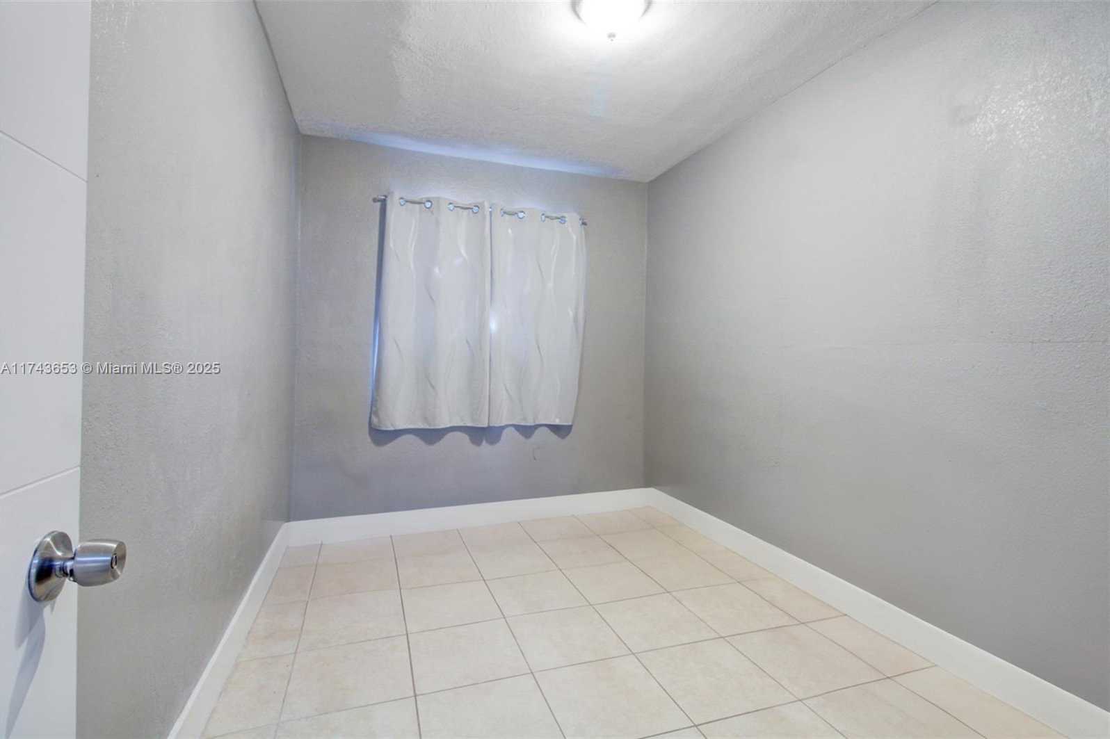 Small Image of 1431 NORTH EAST 156TH TER, North Miami Beach Number 20