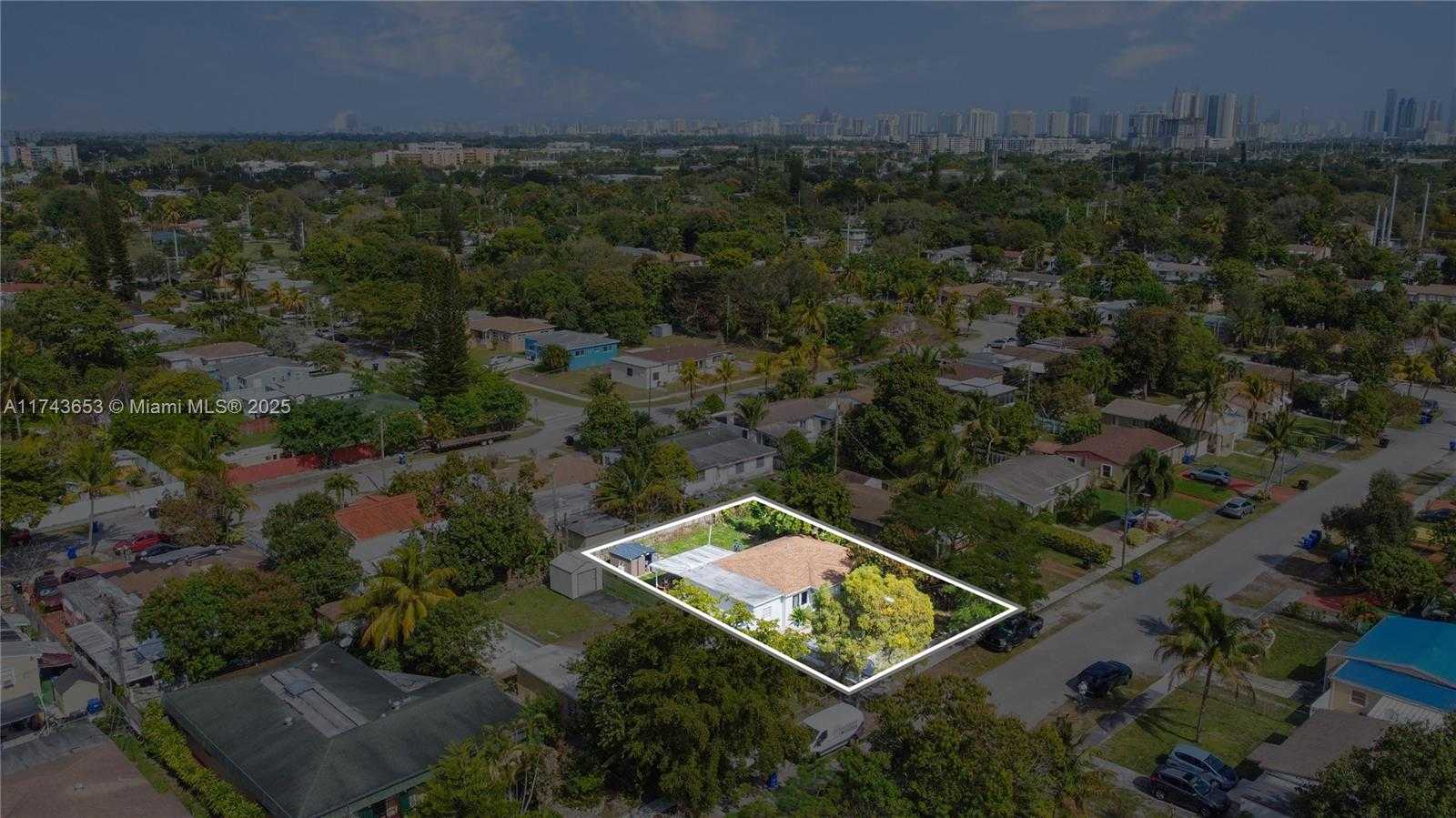 Small Image of 1431 NORTH EAST 156TH TER, North Miami Beach Number 7