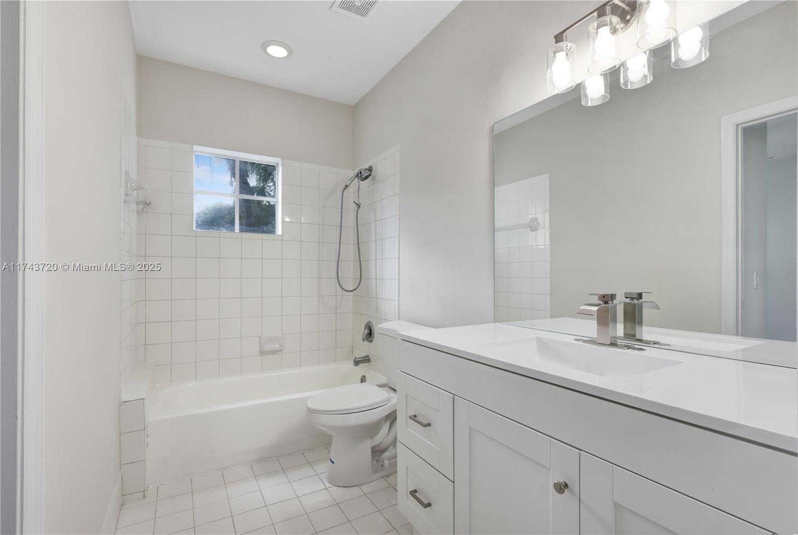 Small Image of 7459 NORTH WEST 17TH DR, Pembroke Pines Number 16