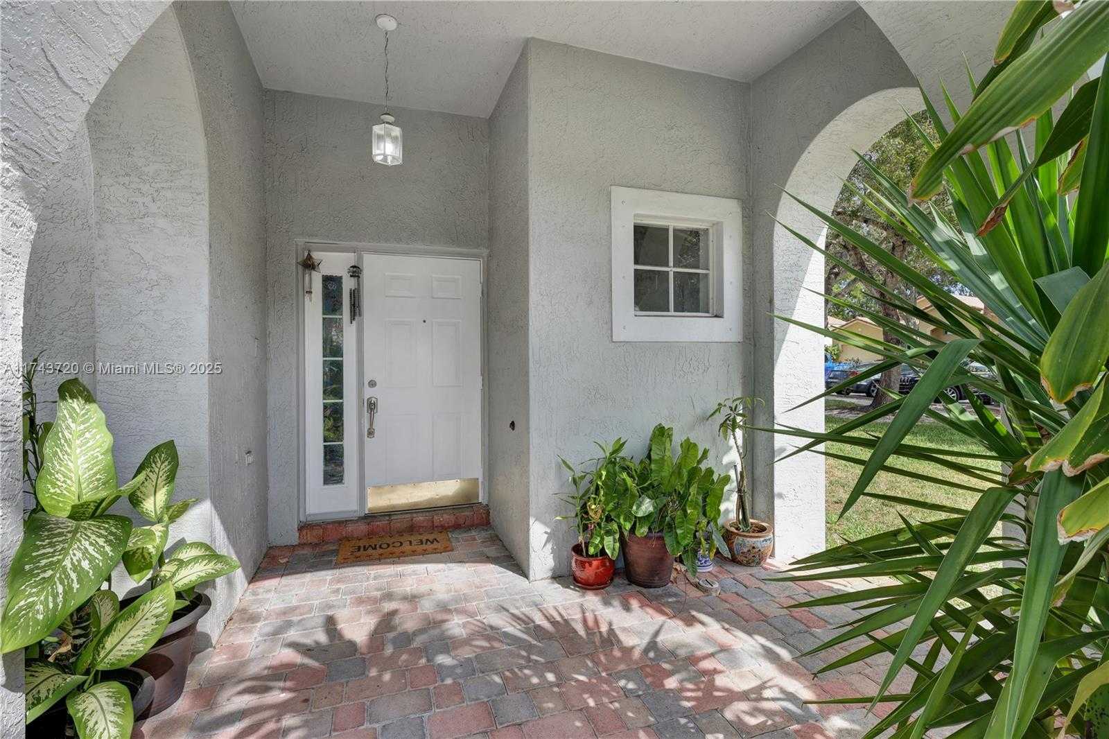 Small Image of 7459 NORTH WEST 17TH DR, Pembroke Pines Number 23