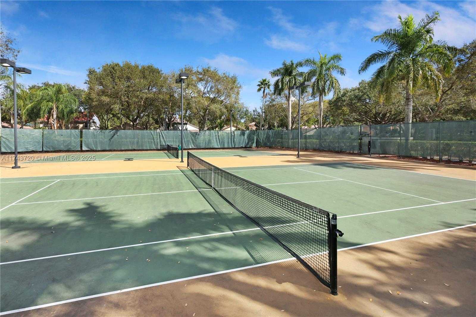 Small Image of 7459 NORTH WEST 17TH DR, Pembroke Pines Number 34