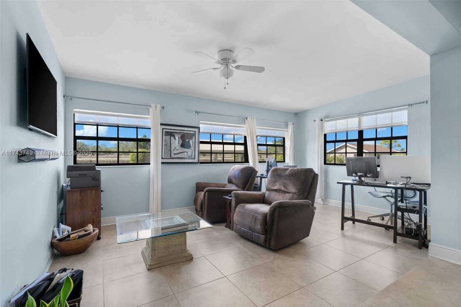 Small Image of 19650 SOUTH WEST 207TH AVE, Miami Number 20
