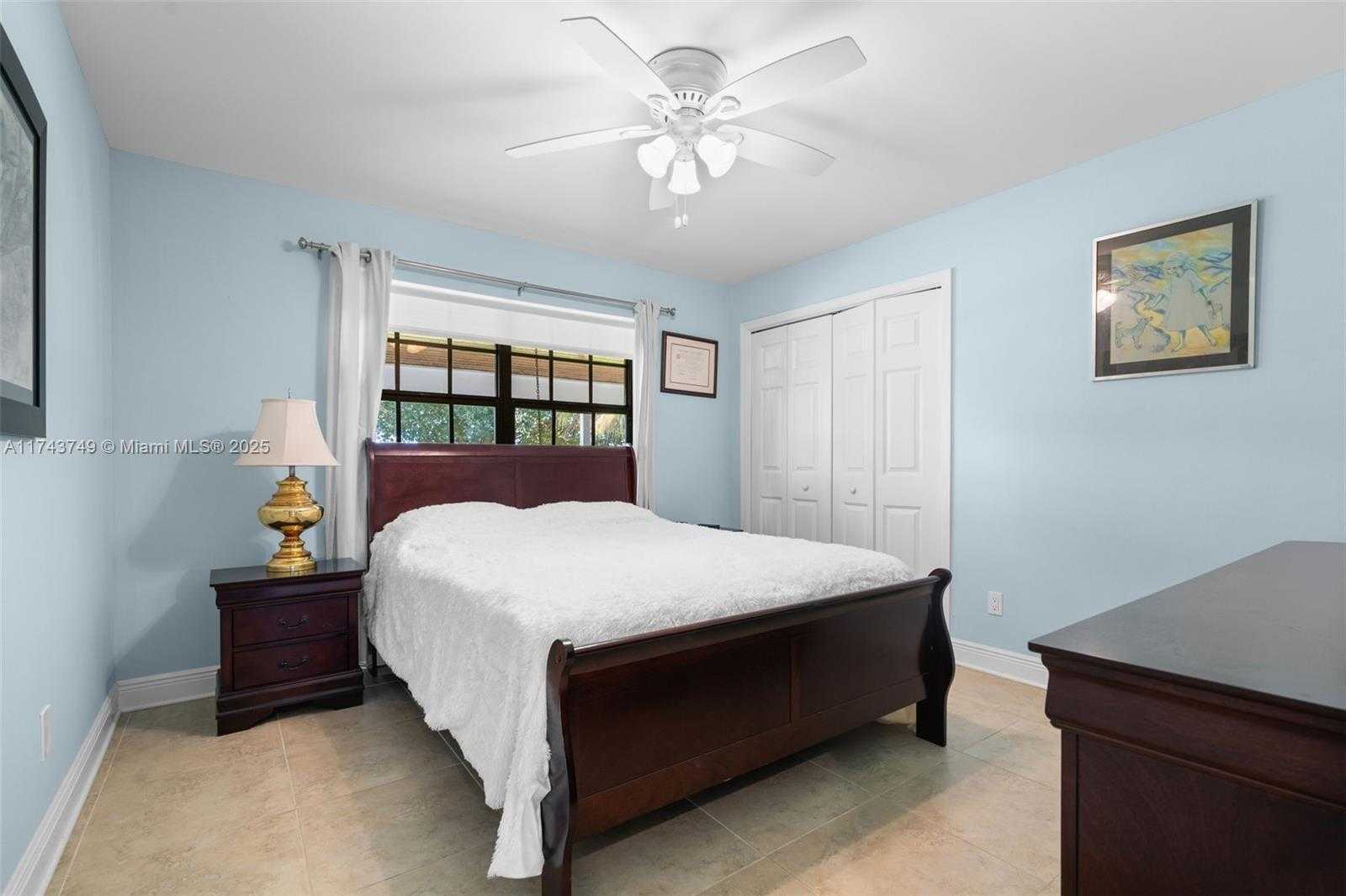 Small Image of 19650 SOUTH WEST 207TH AVE, Miami Number 22