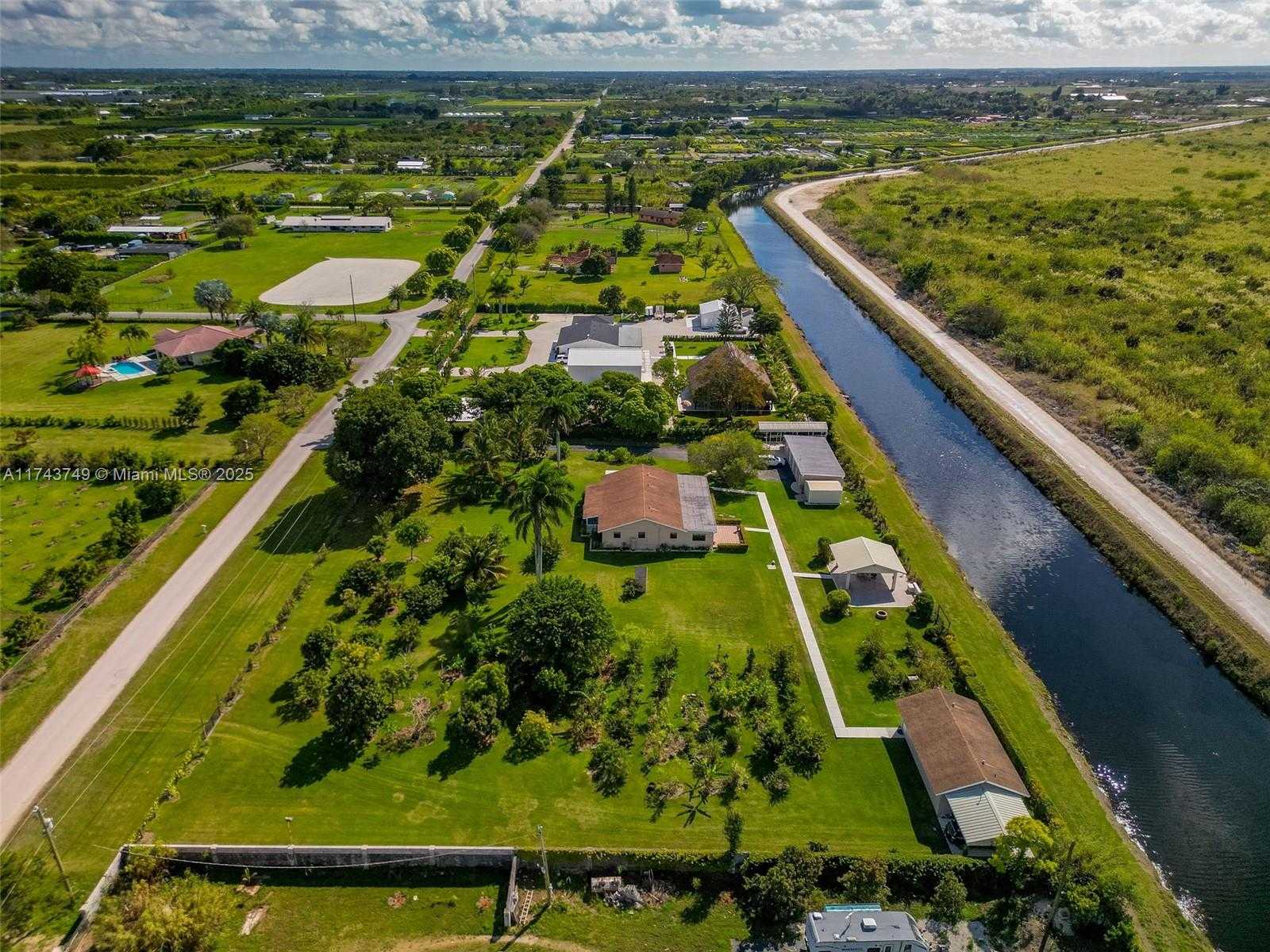 Small Image of 19650 SOUTH WEST 207TH AVE, Miami Number 55