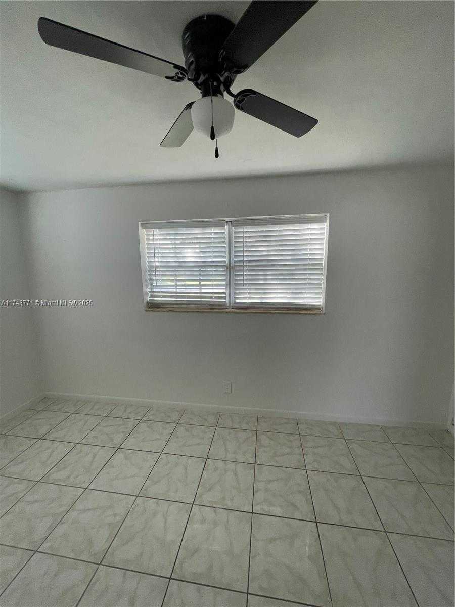 Small Image of 1504 NORTH WEST 58TH AVE, Margate Number 19