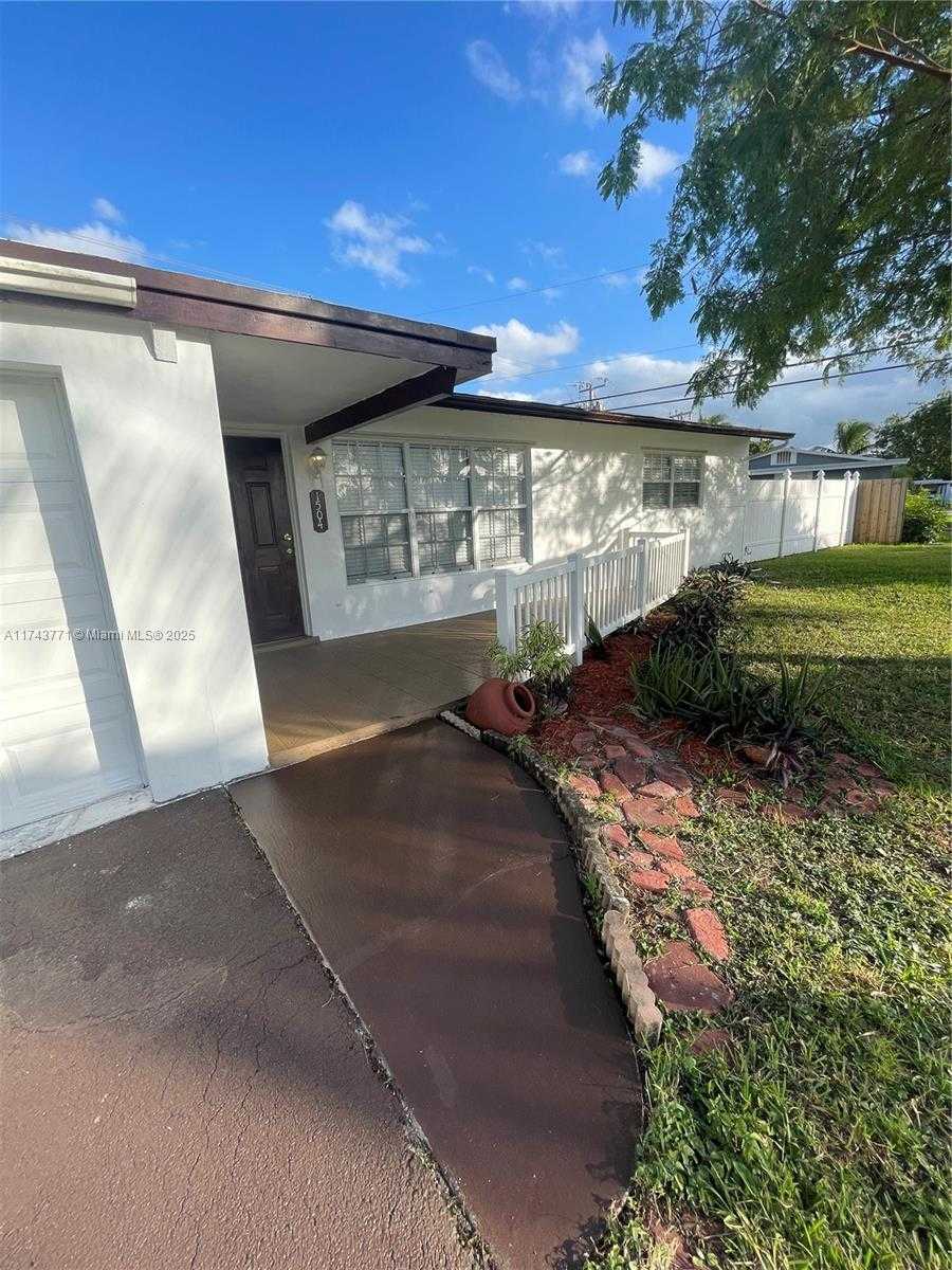Small Image of 1504 NORTH WEST 58TH AVE, Margate Number 22