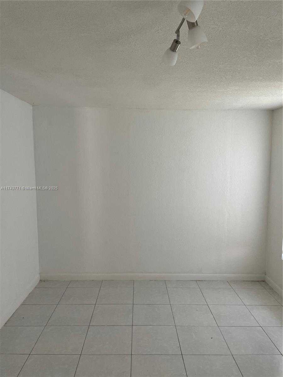 Small Image of 1504 NORTH WEST 58TH AVE, Margate Number 5