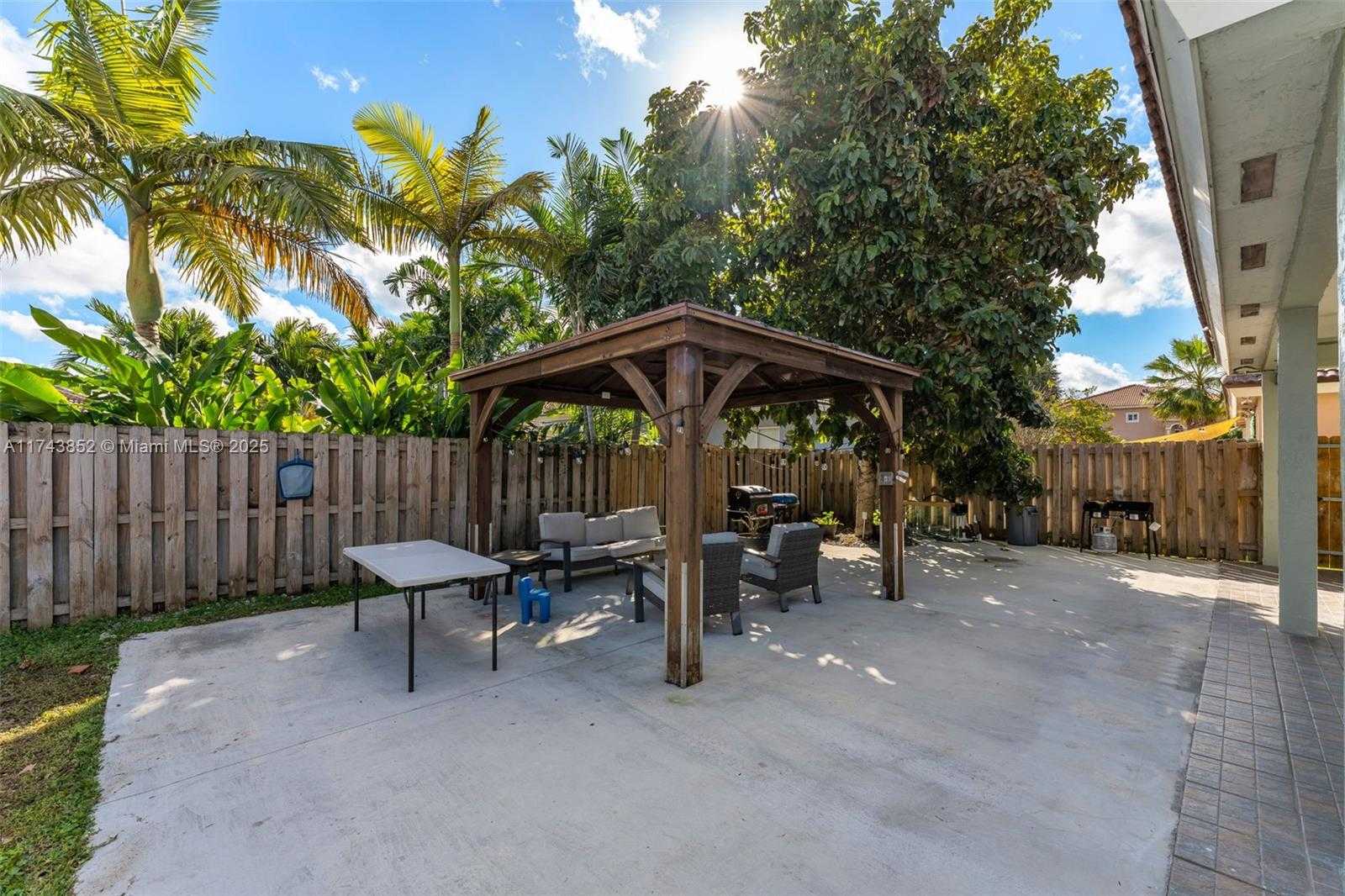 Small Image of 2830 SOUTH EAST 5TH PL, Homestead Number 25