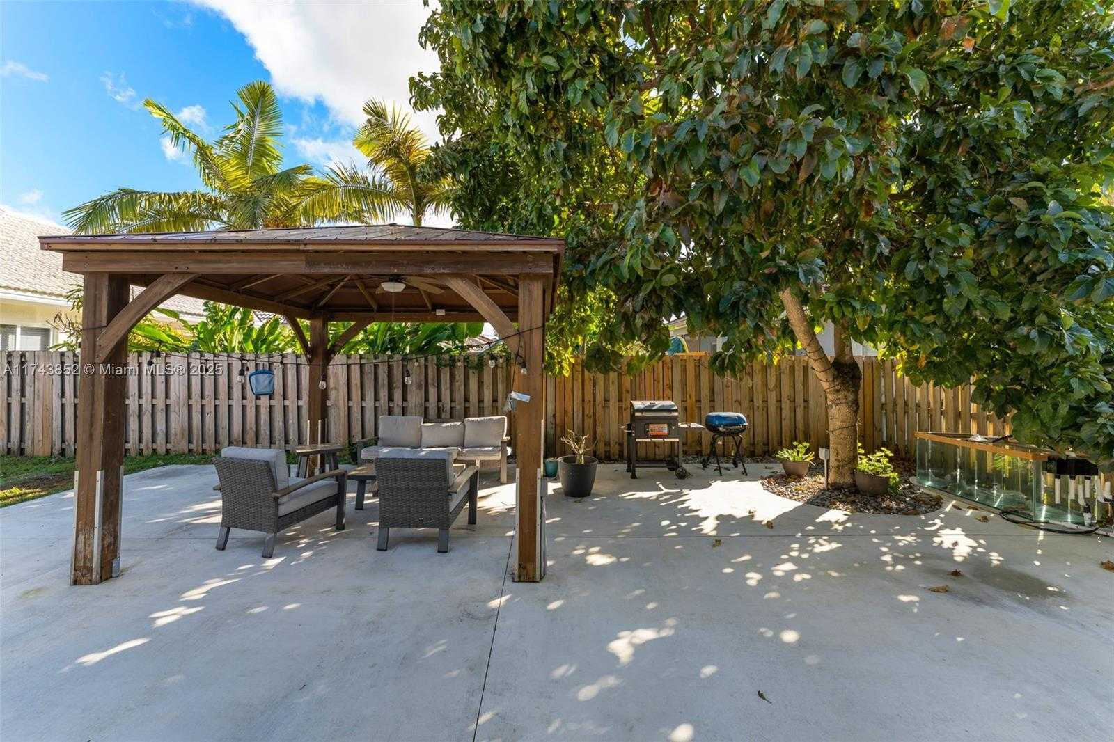 Small Image of 2830 SOUTH EAST 5TH PL, Homestead Number 29
