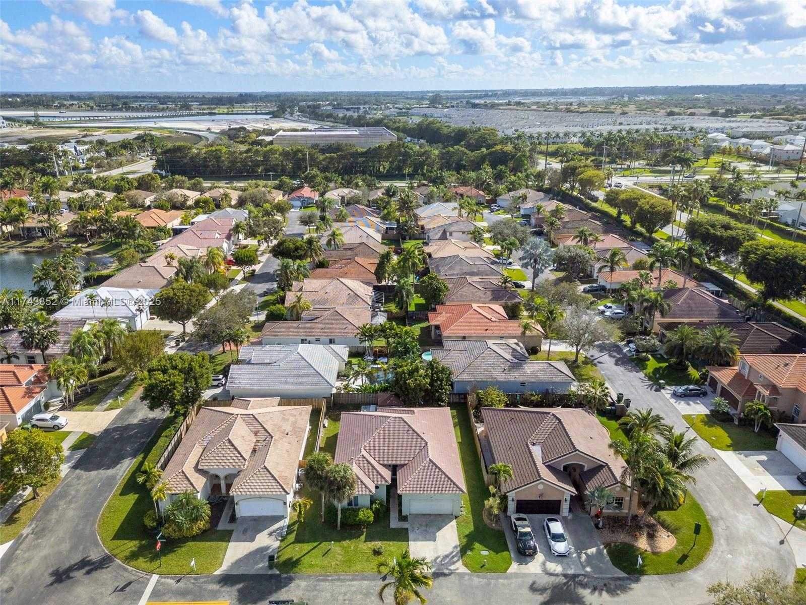 Small Image of 2830 SOUTH EAST 5TH PL, Homestead Number 31