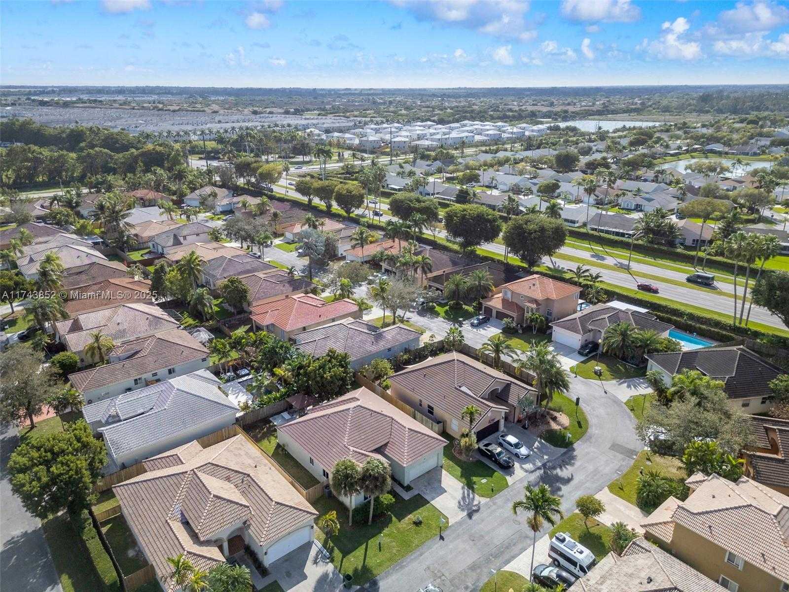 Small Image of 2830 SOUTH EAST 5TH PL, Homestead Number 39