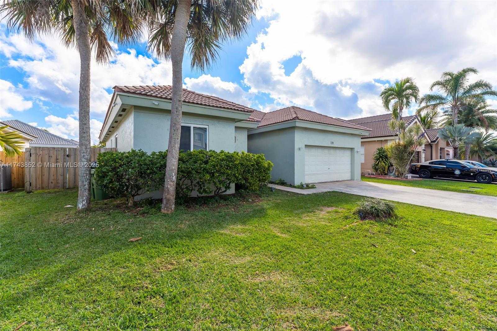 Small Image of 2830 SOUTH EAST 5TH PL, Homestead Number 43