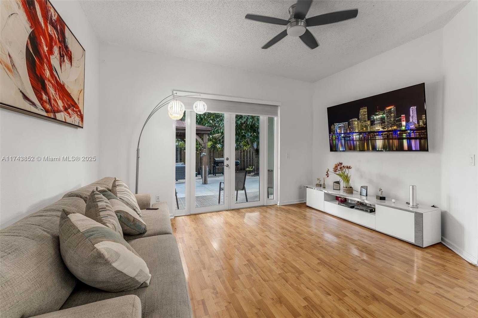 Small Image of 2830 SOUTH EAST 5TH PL, Homestead Number 5