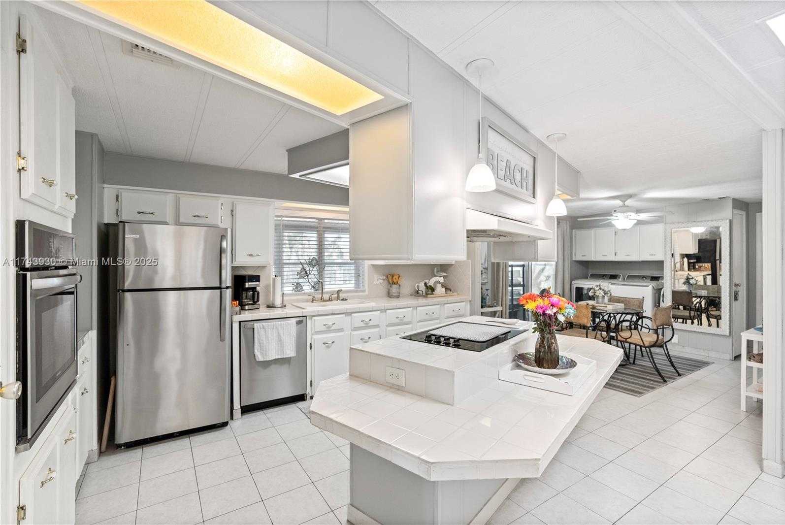 Small Image of 202 NORTH WEST 52ND ST, Deerfield Beach Number 14