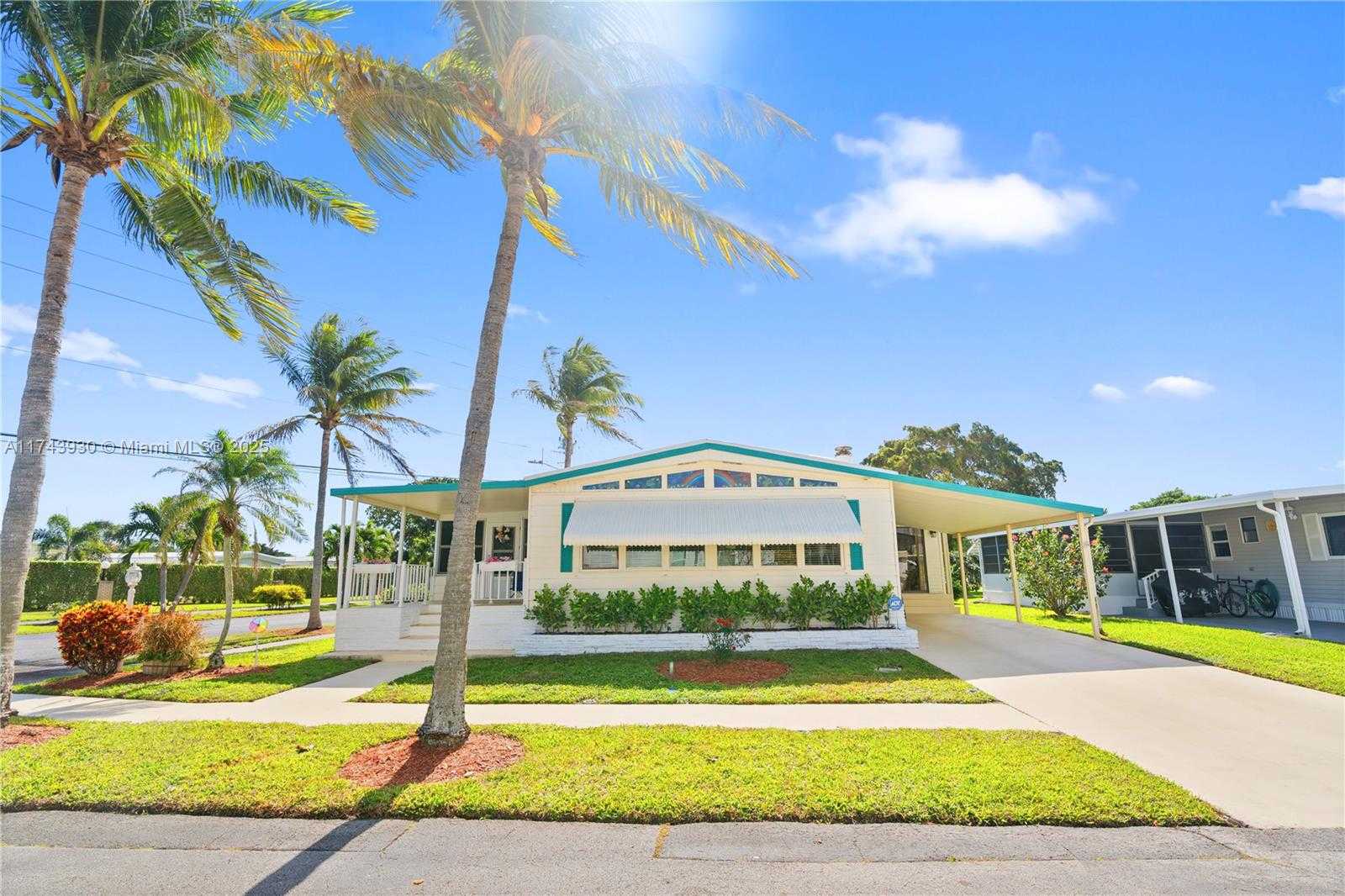 Small Image of 202 NORTH WEST 52ND ST, Deerfield Beach Number 3