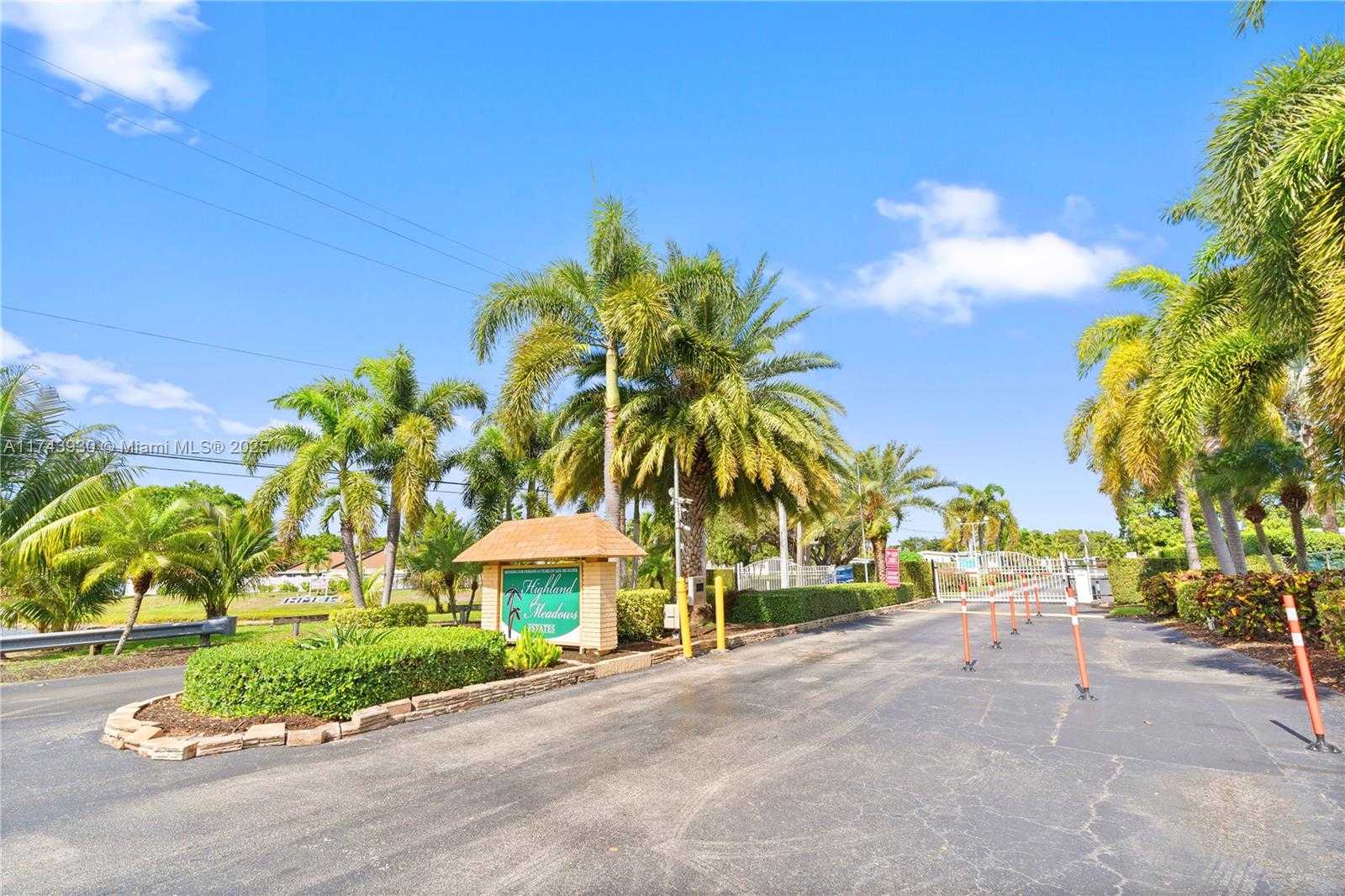 Small Image of 202 NORTH WEST 52ND ST, Deerfield Beach Number 37