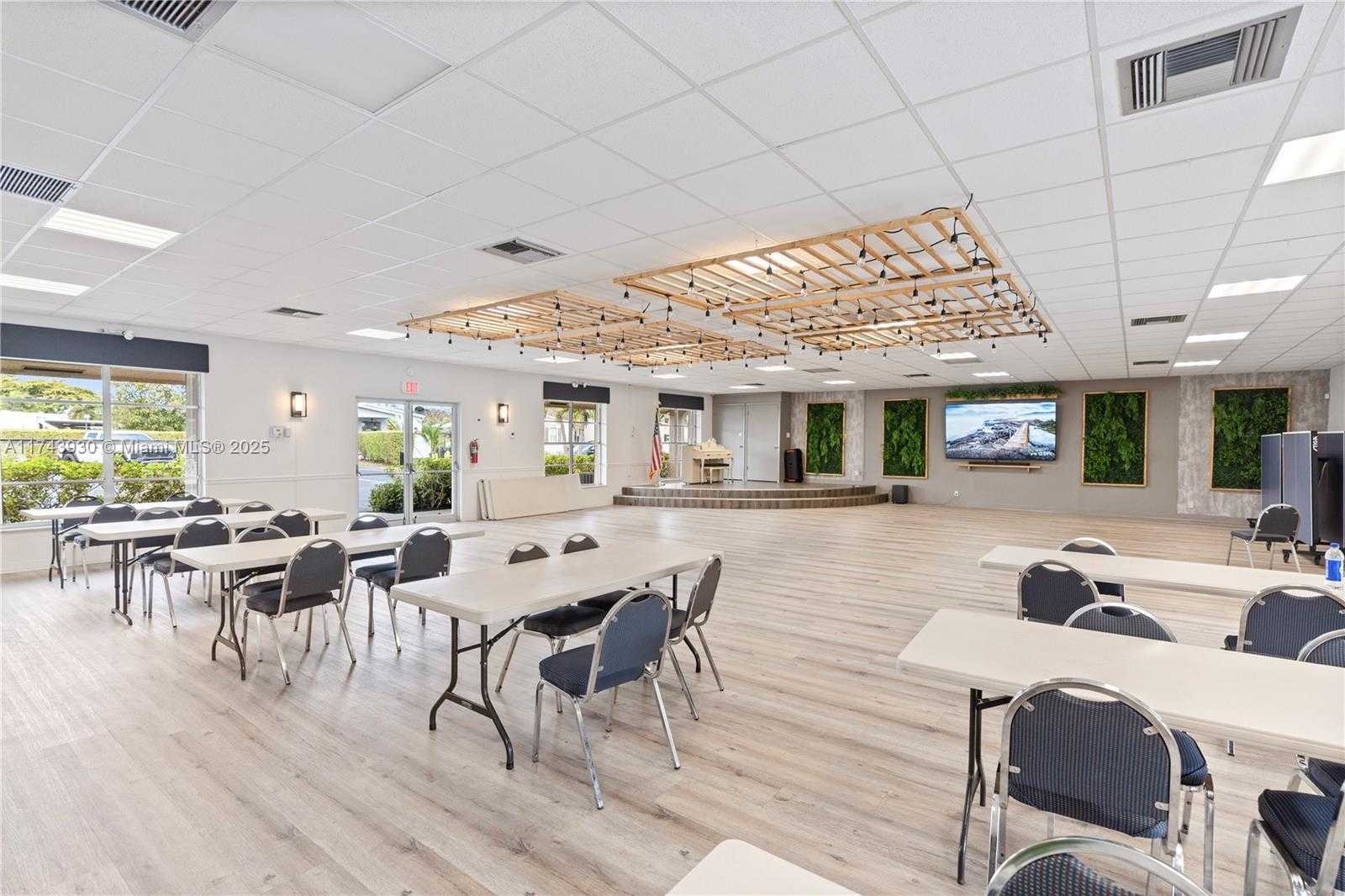 Small Image of 202 NORTH WEST 52ND ST, Deerfield Beach Number 38