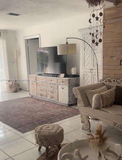 Small Image of 725 FERNWOOD RD, Key Biscayne Number 2