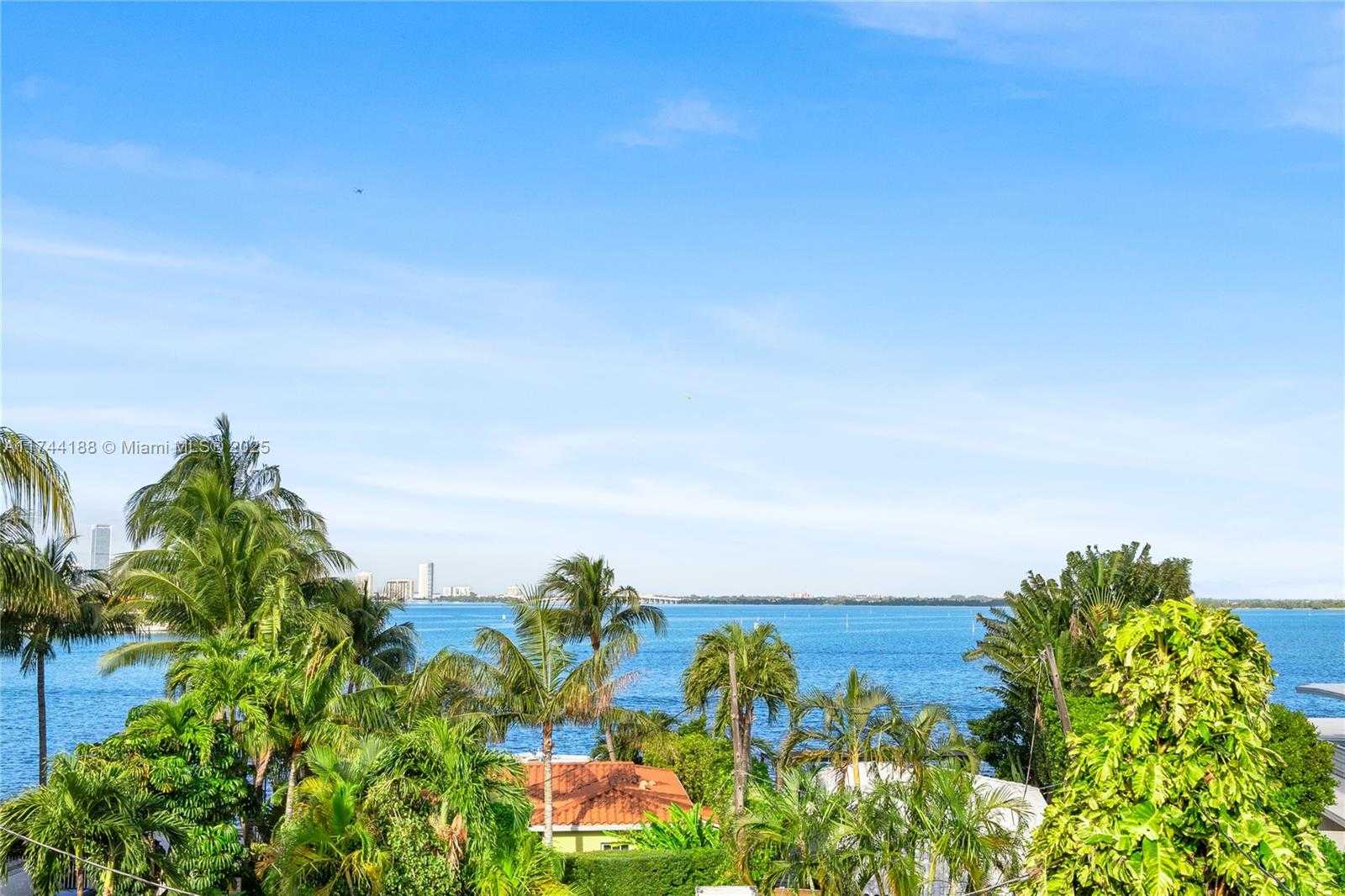 Small Image of 11 CENTURY LN, Miami Beach Number 10