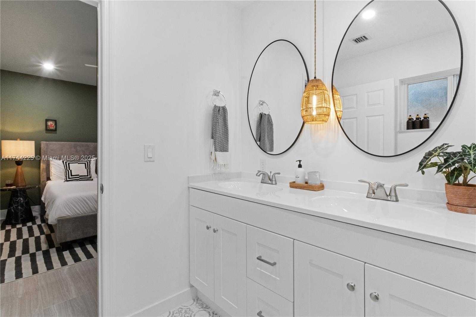 Small Image of 191 SOUTH EAST 13TH AVE, Pompano Beach Number 15