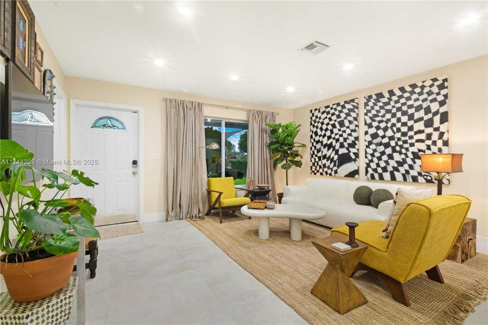 Small Image of 191 SOUTH EAST 13TH AVE, Pompano Beach Number 3