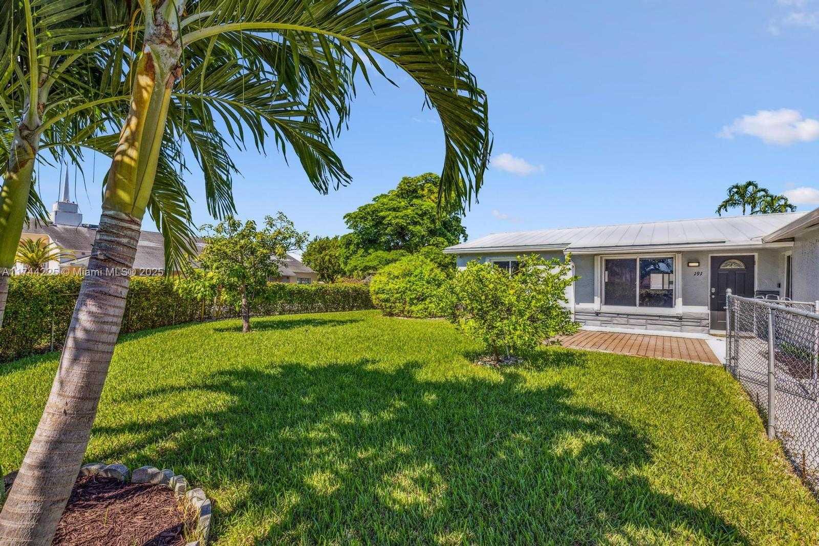 Small Image of 191 SOUTH EAST 13TH AVE, Pompano Beach Number 49