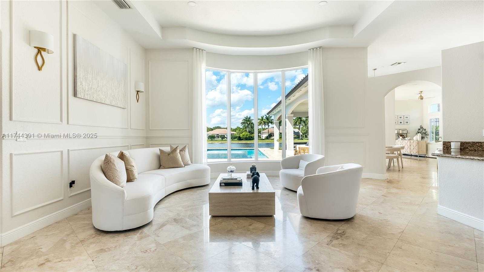 Small Image of 14443 SOUTH JOCKEY CIR S, Davie Number 15