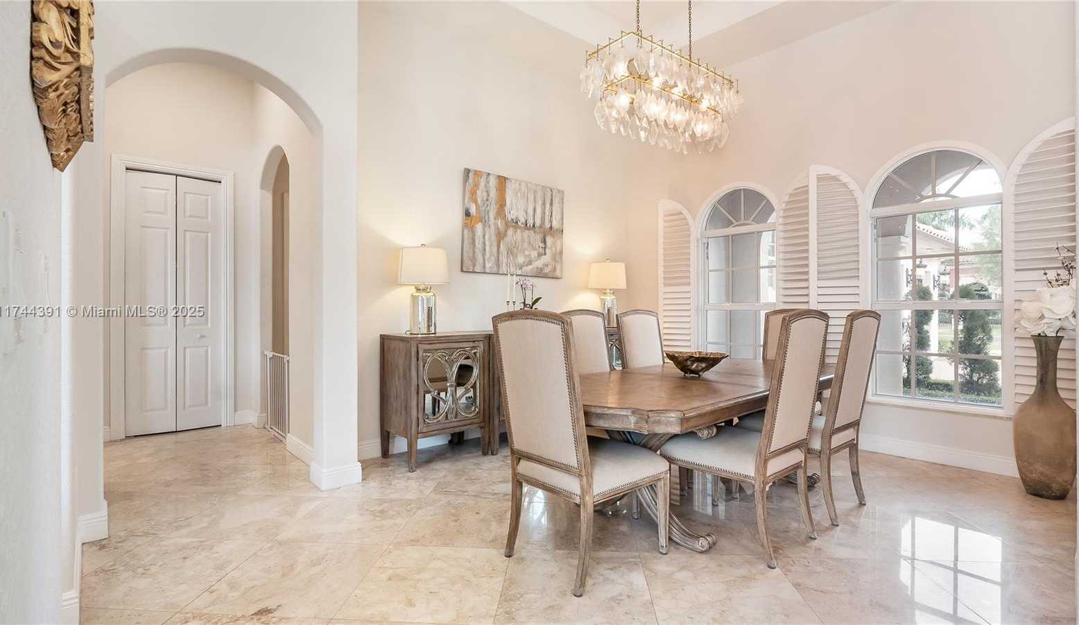 Small Image of 14443 SOUTH JOCKEY CIR S, Davie Number 18