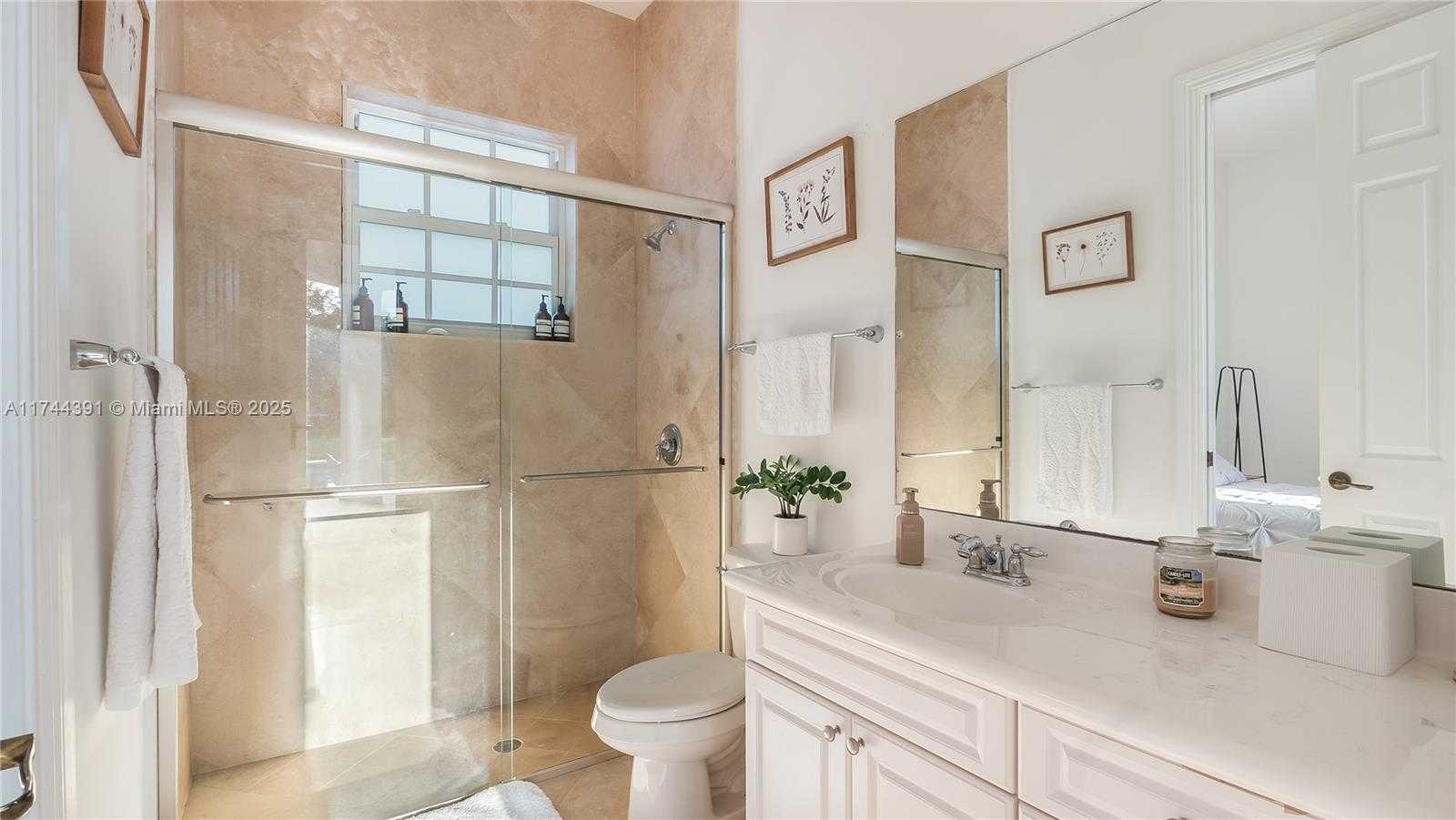 Small Image of 14443 SOUTH JOCKEY CIR S, Davie Number 27