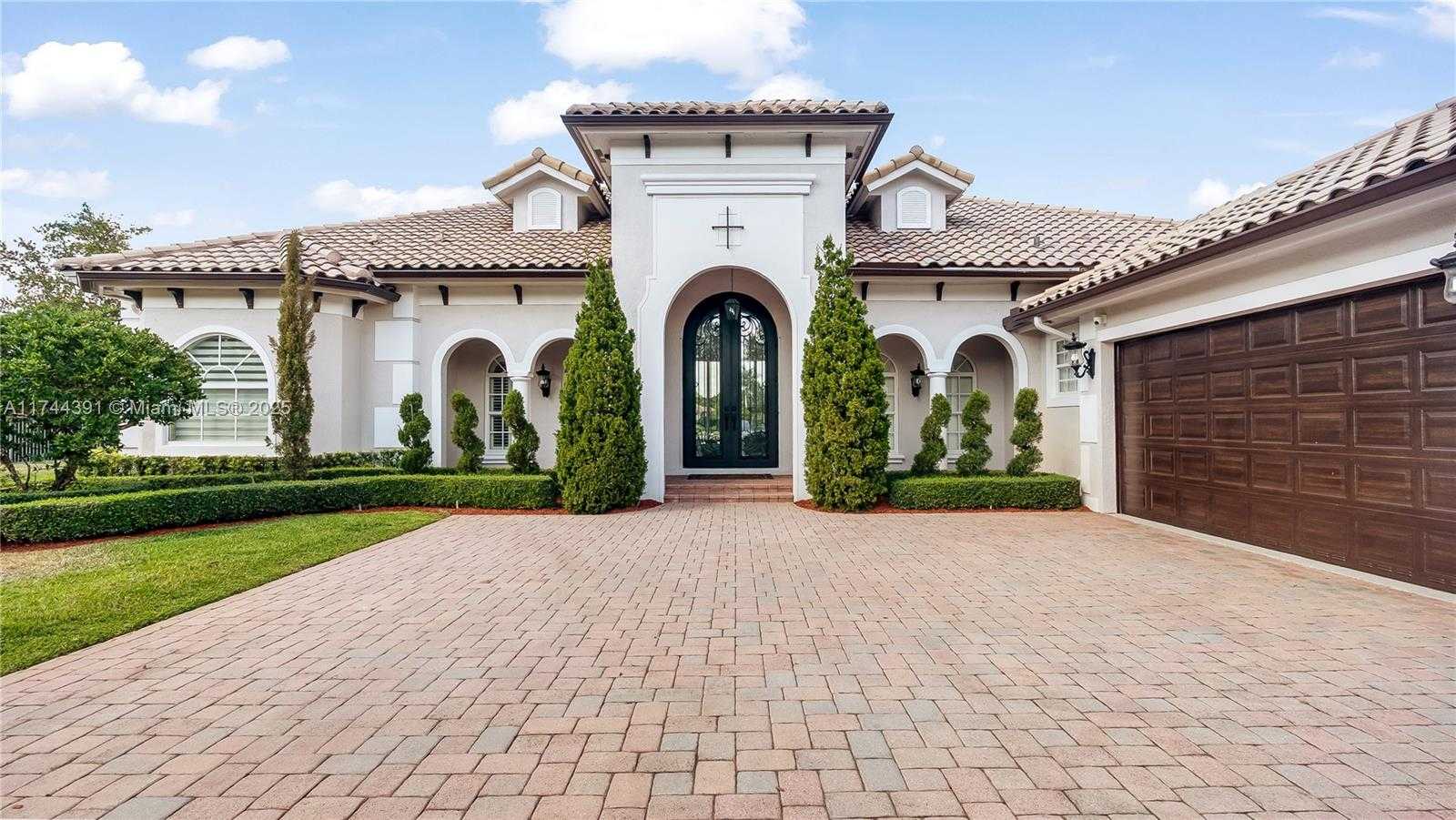 Small Image of 14443 SOUTH JOCKEY CIR S, Davie Number 54