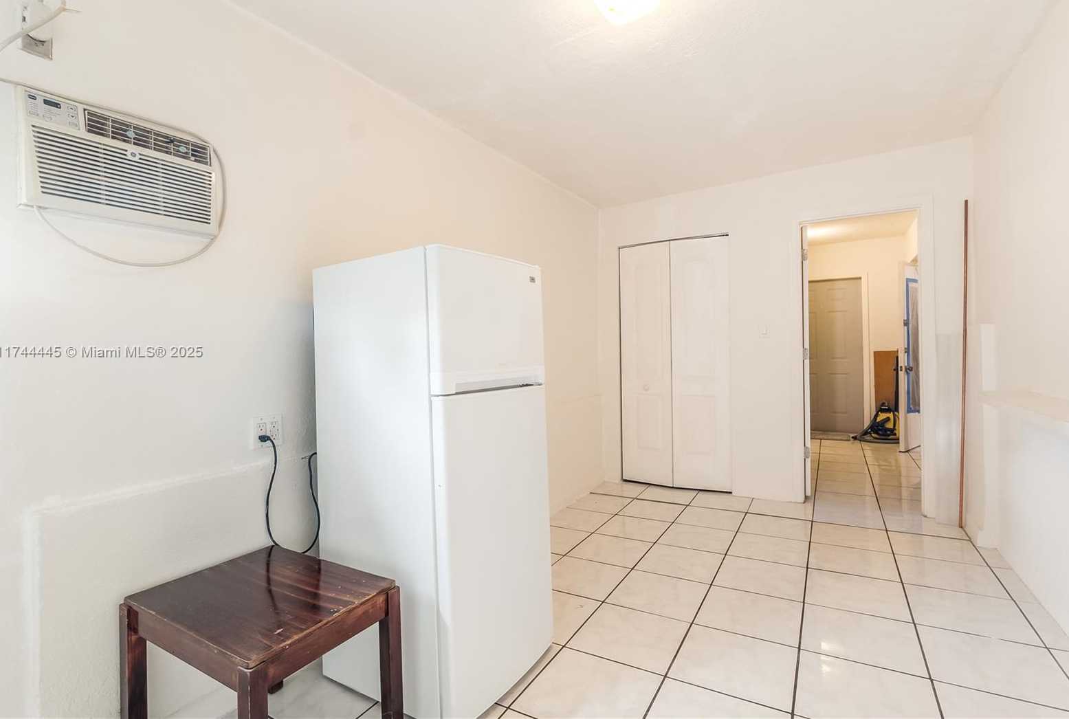 Small Image of 6370 PARK ST, Hollywood Number 12
