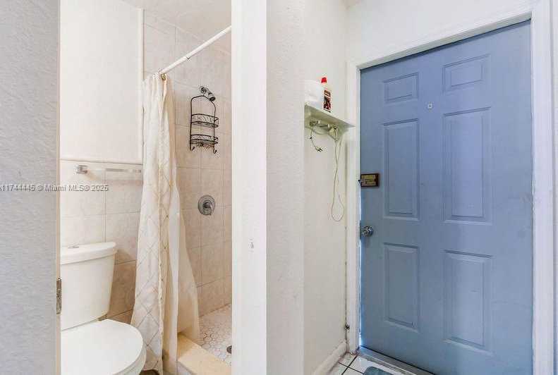 Small Image of 6370 PARK ST, Hollywood Number 16