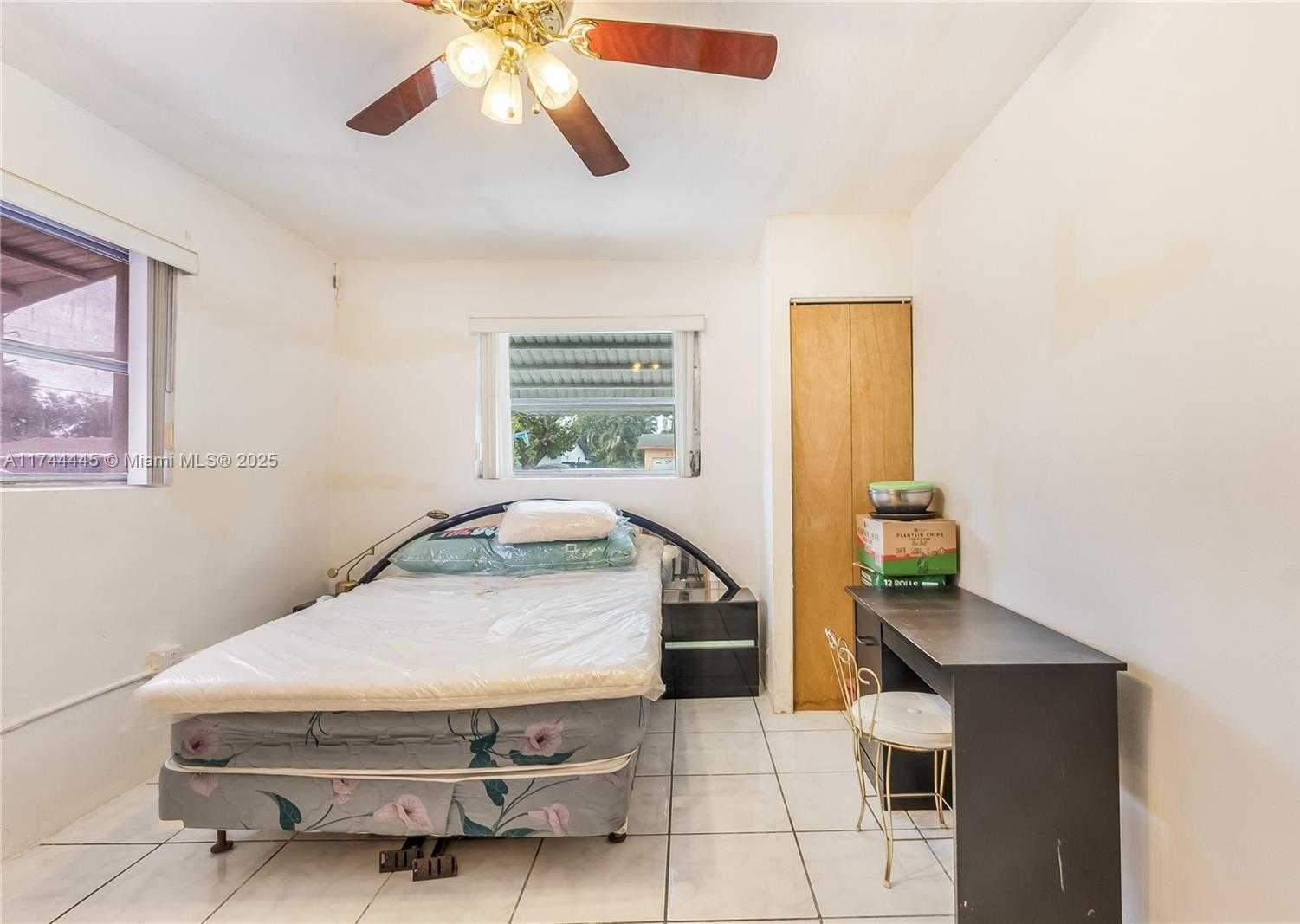 Small Image of 6370 PARK ST, Hollywood Number 18