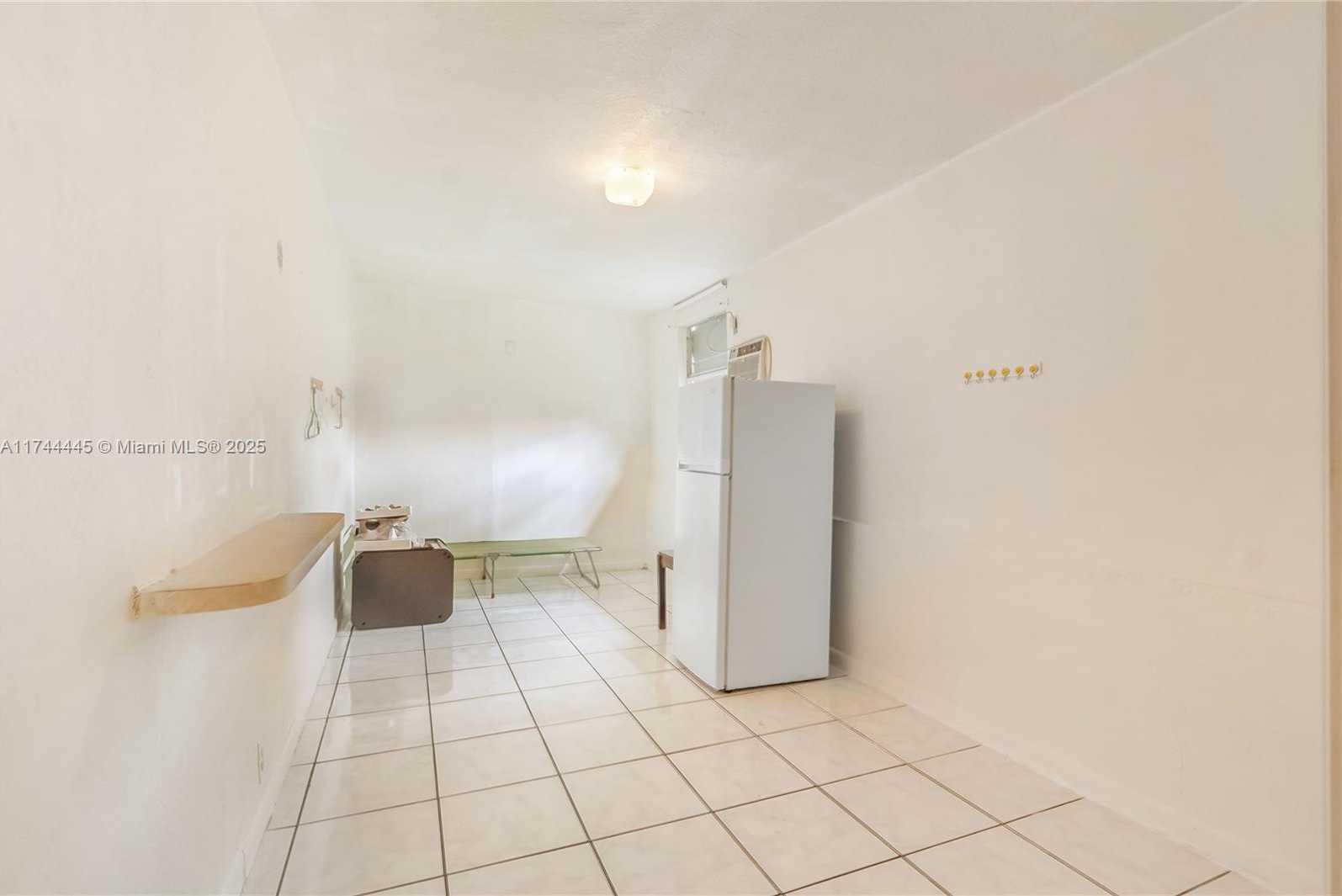 Small Image of 6370 PARK ST, Hollywood Number 21