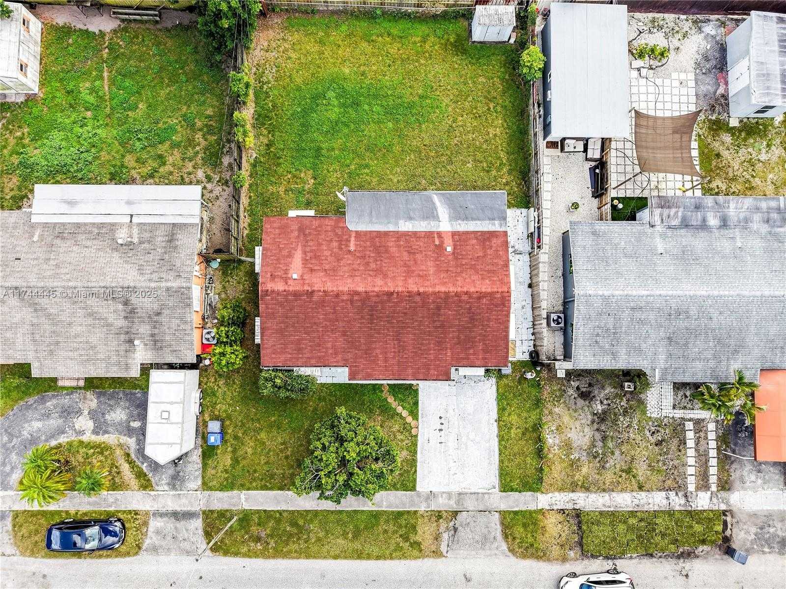 Small Image of 6370 PARK ST, Hollywood Number 32