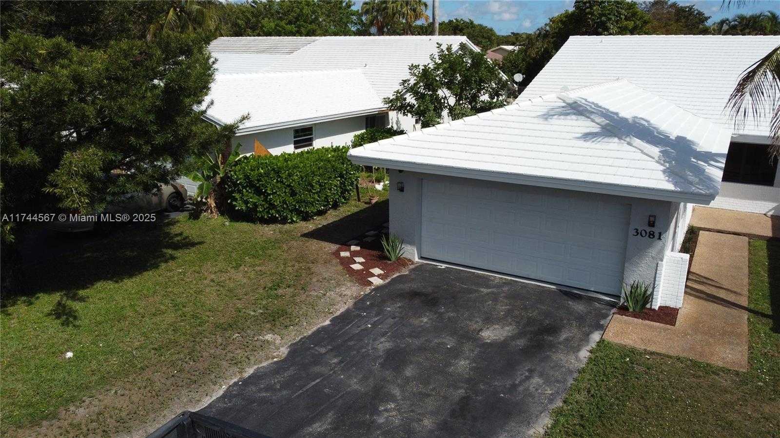 Small Image of 3081 NORTH WEST 103RD LN, Coral Springs Number 2