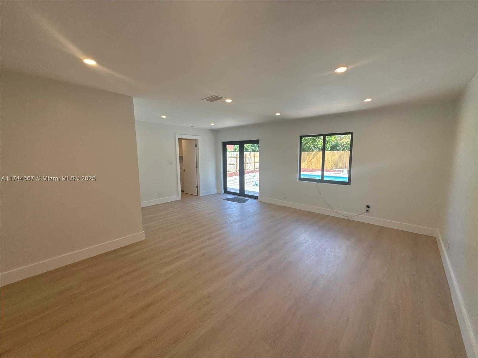 Small Image of 3081 NORTH WEST 103RD LN, Coral Springs Number 23