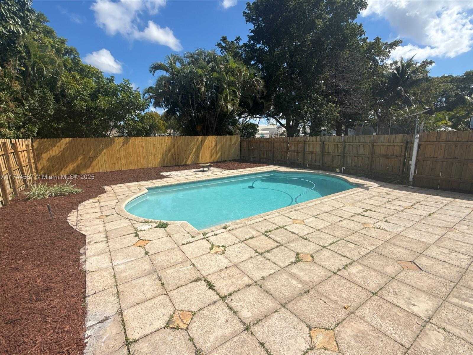 Small Image of 3081 NORTH WEST 103RD LN, Coral Springs Number 32